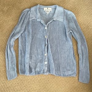 Saks Fifth Avenue light blue bottom up sweater